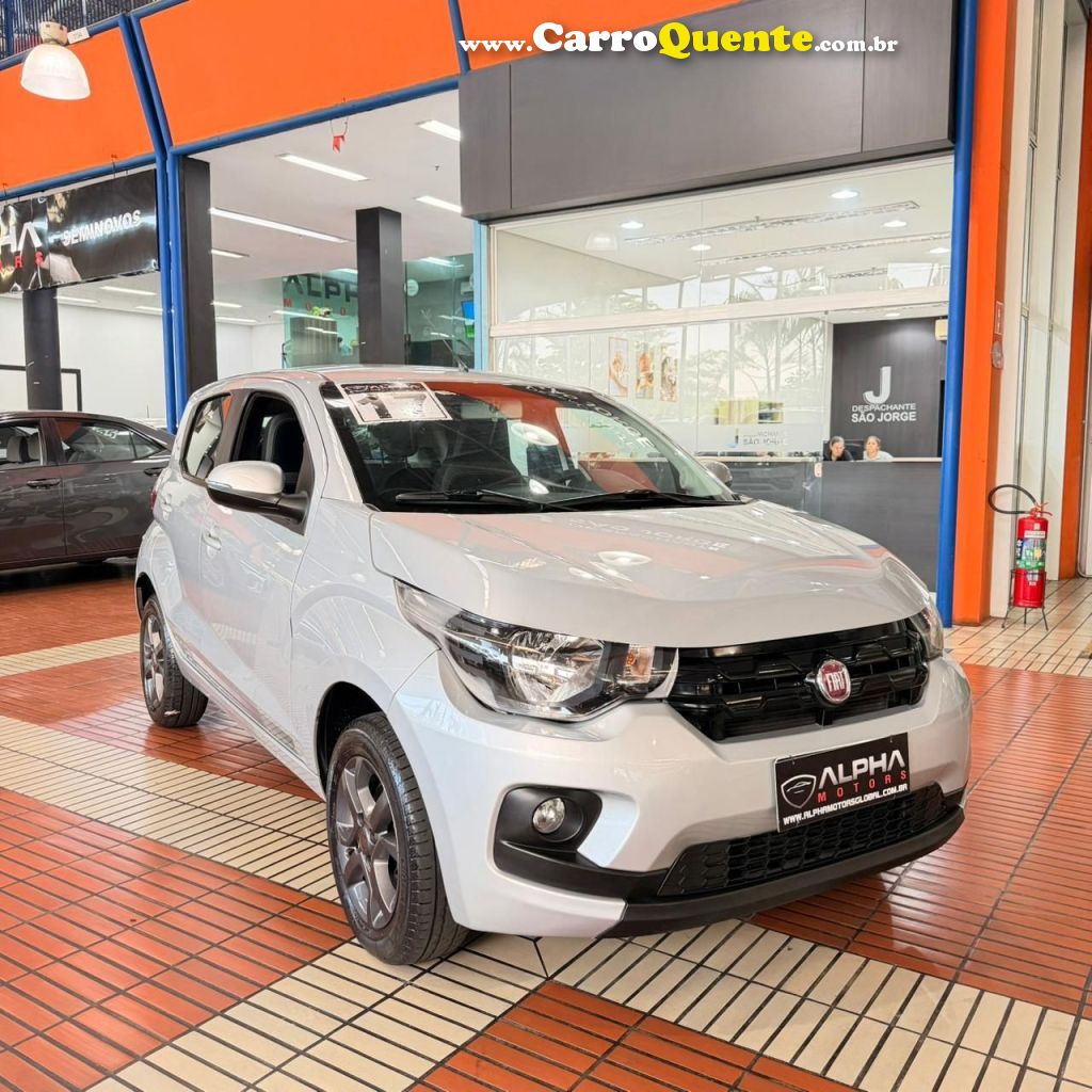FIAT MOBI 1.0 8V EVO LIKE ON 2017 - Loja