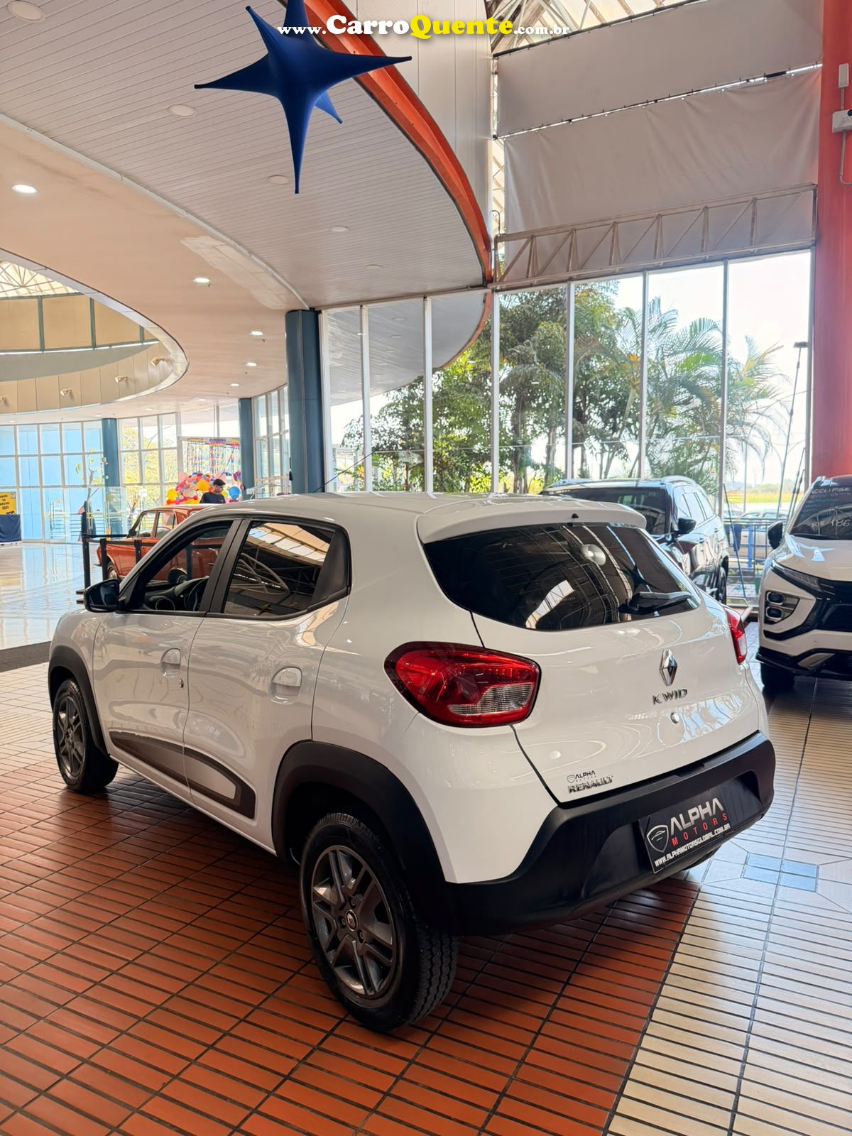 RENAULT KWID 1.0 12V SCE INTENSE 2019 - Loja