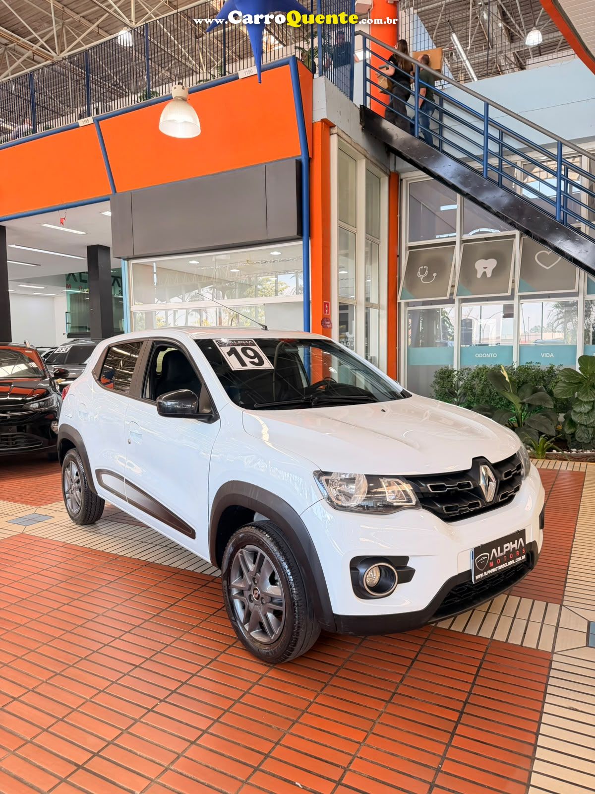 RENAULT KWID 1.0 12V SCE INTENSE 2019 - Loja