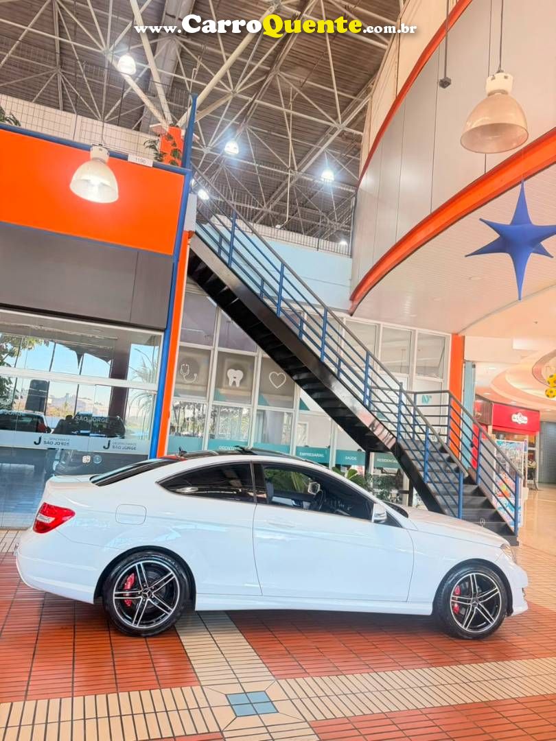 MERCEDES-BENZ C 180 1.6 CGI COUPE 16V TURBO 2015 - Loja