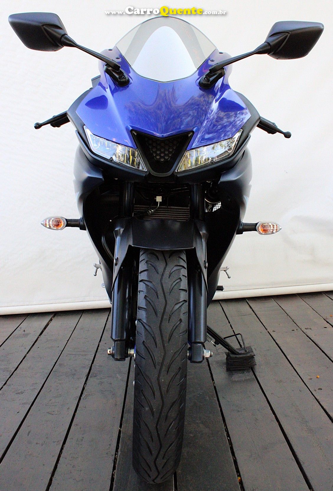 YAMAHA YZF R15 2025 - Loja