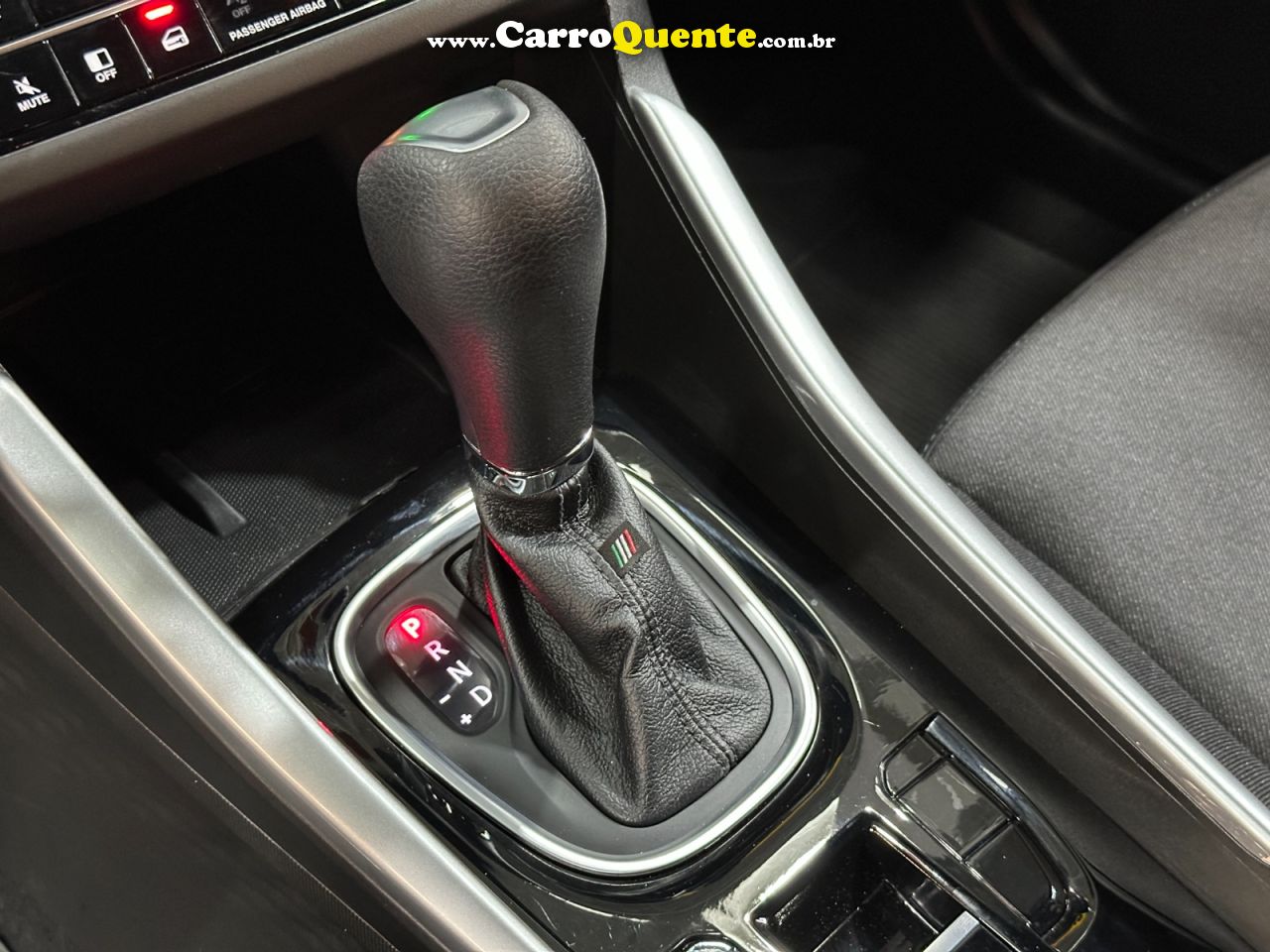 FIAT FASTBACK 1.0 TURBO 200 HYBRID AUDACE 2026 - Loja