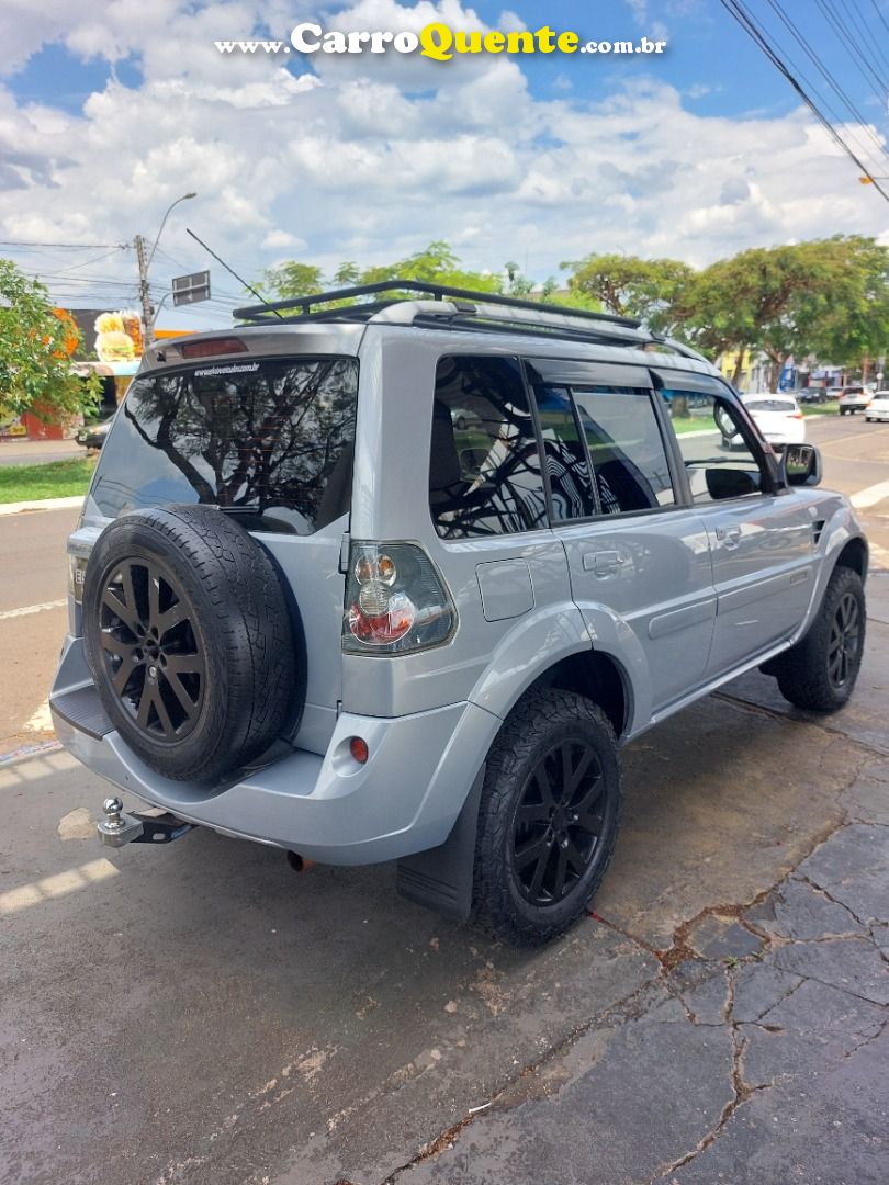 MITSUBISHI PAJERO TR4 2.0 4X4 16V 2010 - Loja