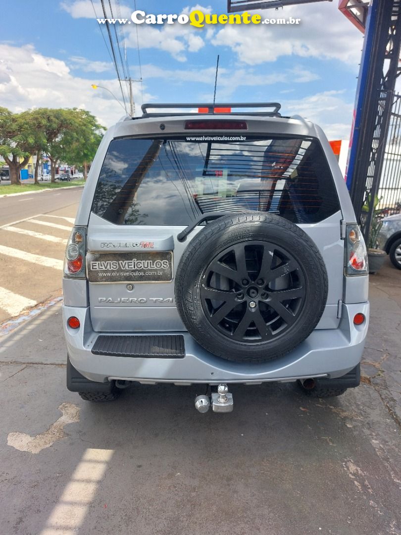 MITSUBISHI PAJERO TR4 2.0 4X4 16V 2010 - Loja
