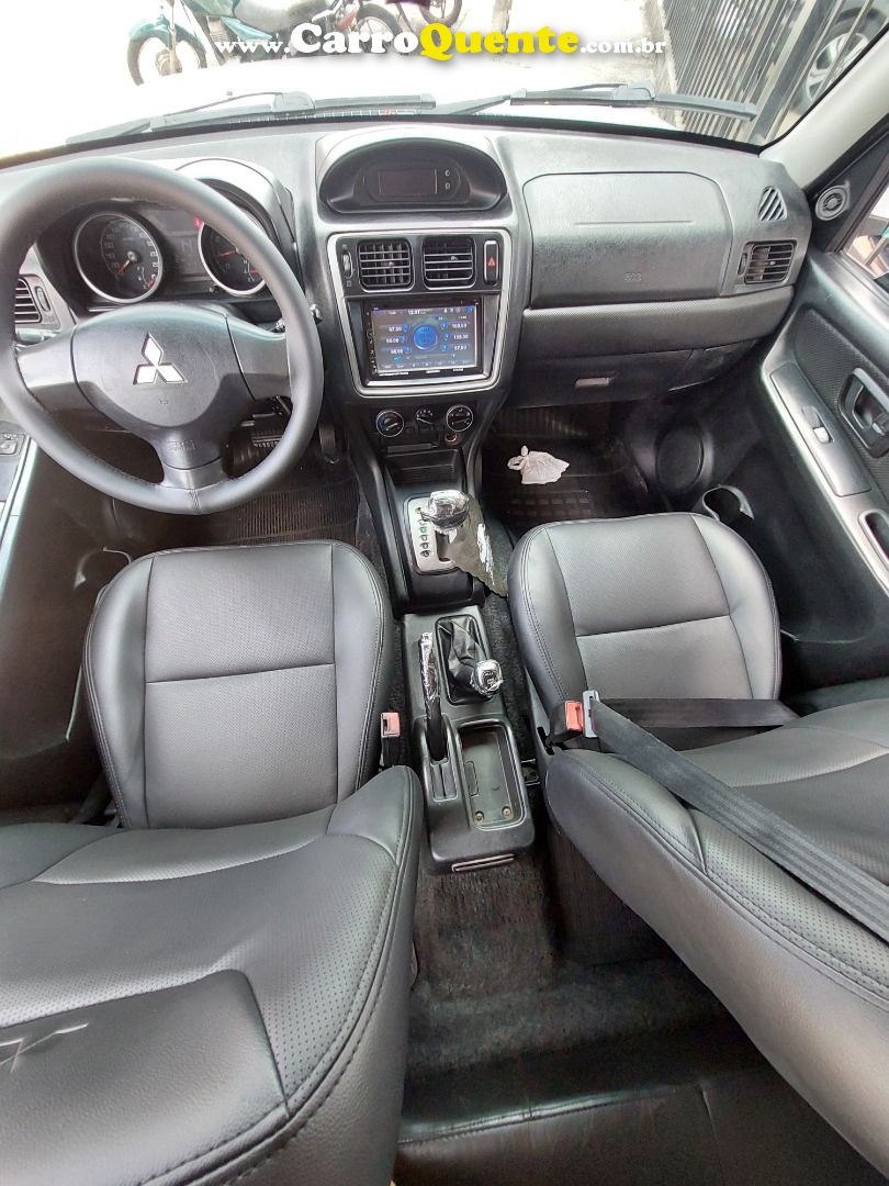 MITSUBISHI PAJERO TR4 2.0 4X4 16V 2010 - Loja