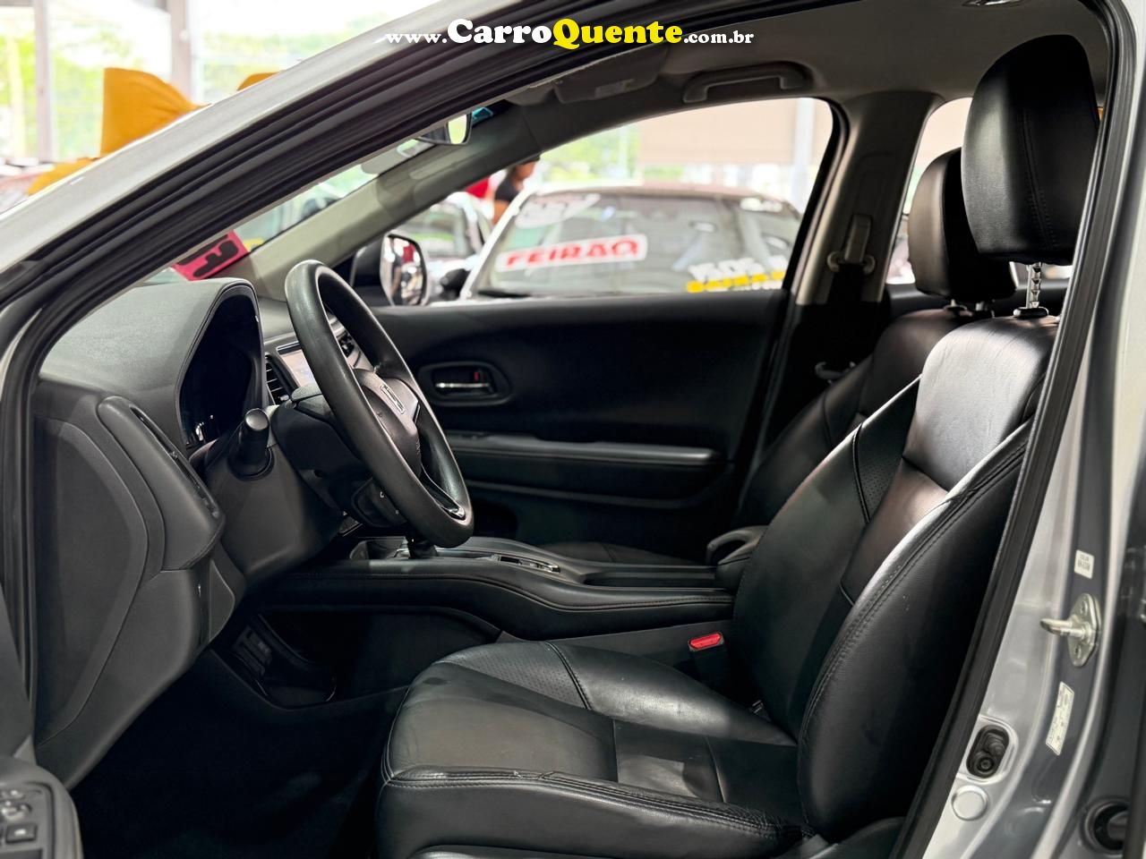 HONDA HR-V 1.8 16V LX 2018 - Loja