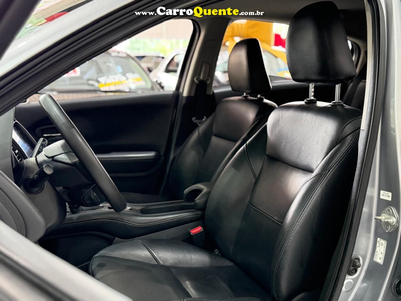 HONDA HR-V 1.8 16V LX 2018 - Loja