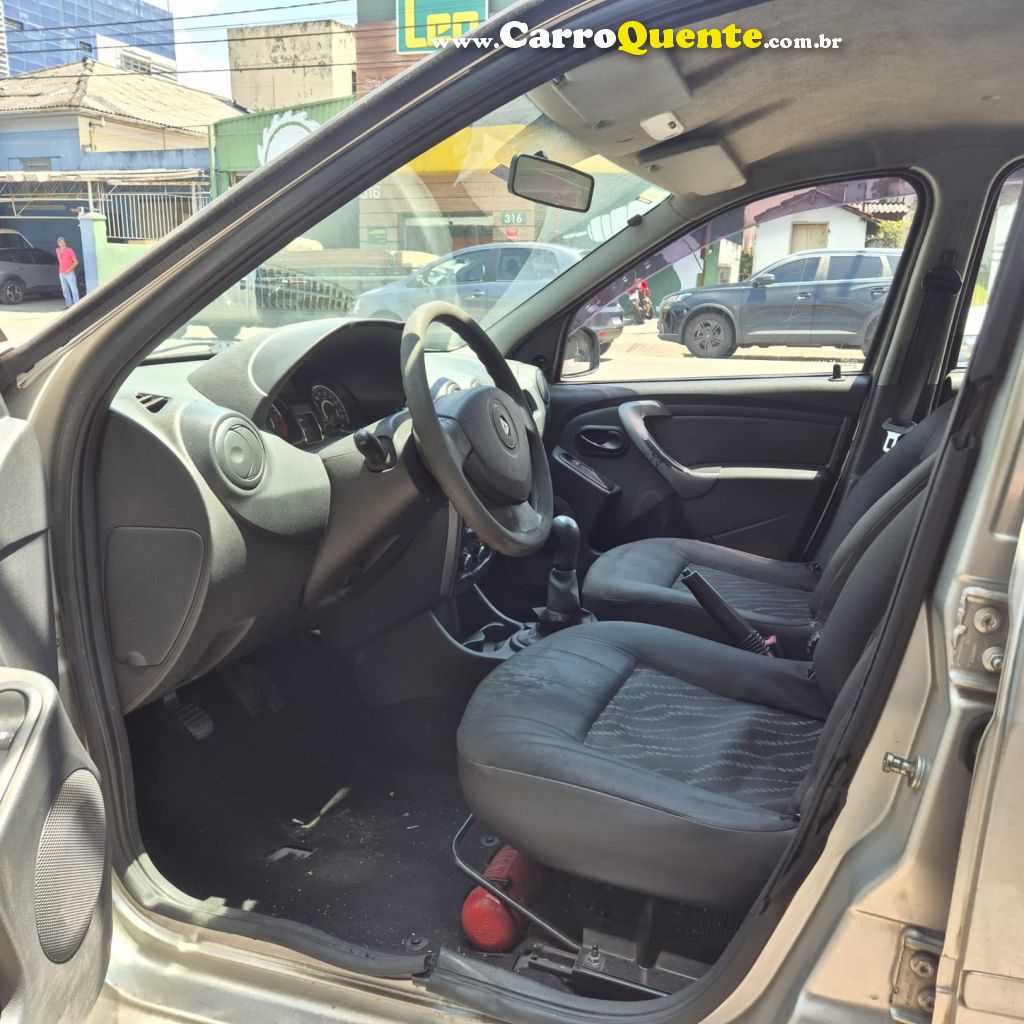 RENAULT   LOGAN AUTHENTIQUE HI-FLEX 1.0 16V 4P   PRATA 2012 1.0 FLEX - Loja