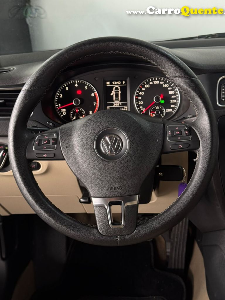 VOLKSWAGEN   JETTA HIGHLINE 2.0 TSI 16V 4P TIPTRONIC   PRETO 2012 2.0 GASOLINA - Loja