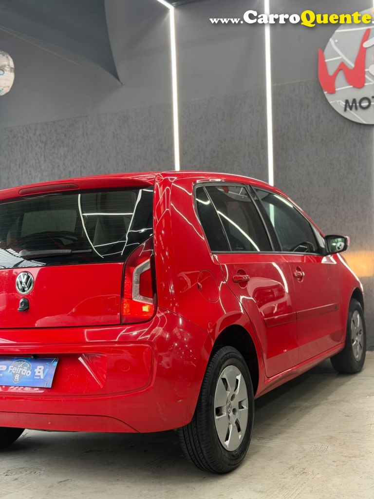 VOLKSWAGEN   UP! TAKE 1.0 TOTAL FLEX 12V 5P   VERMELHO 2015 1.0 FLEX - Loja