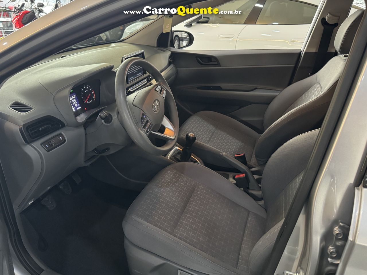 HYUNDAI   HB20S C.PLUSC.STYLE1.0 FLEX 12V MEC. 4P   PRATA 2025 10 FLEX - Loja