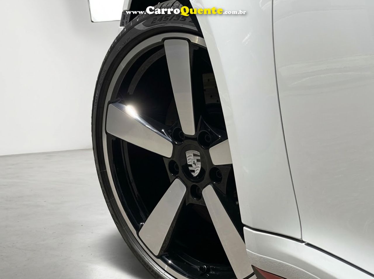 PORSCHE   PORSCHE 911 3.0 24V H6 GASOLINA CARRERA PDK   BRANCO 2026 3.0 H6 GASOLINA - Loja