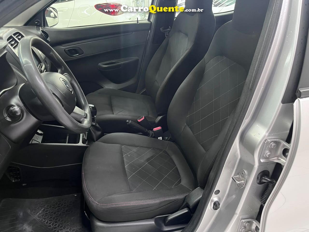 RENAULT   KWID ZEN 2   PRATA 2024 1.0 FLEX - Loja