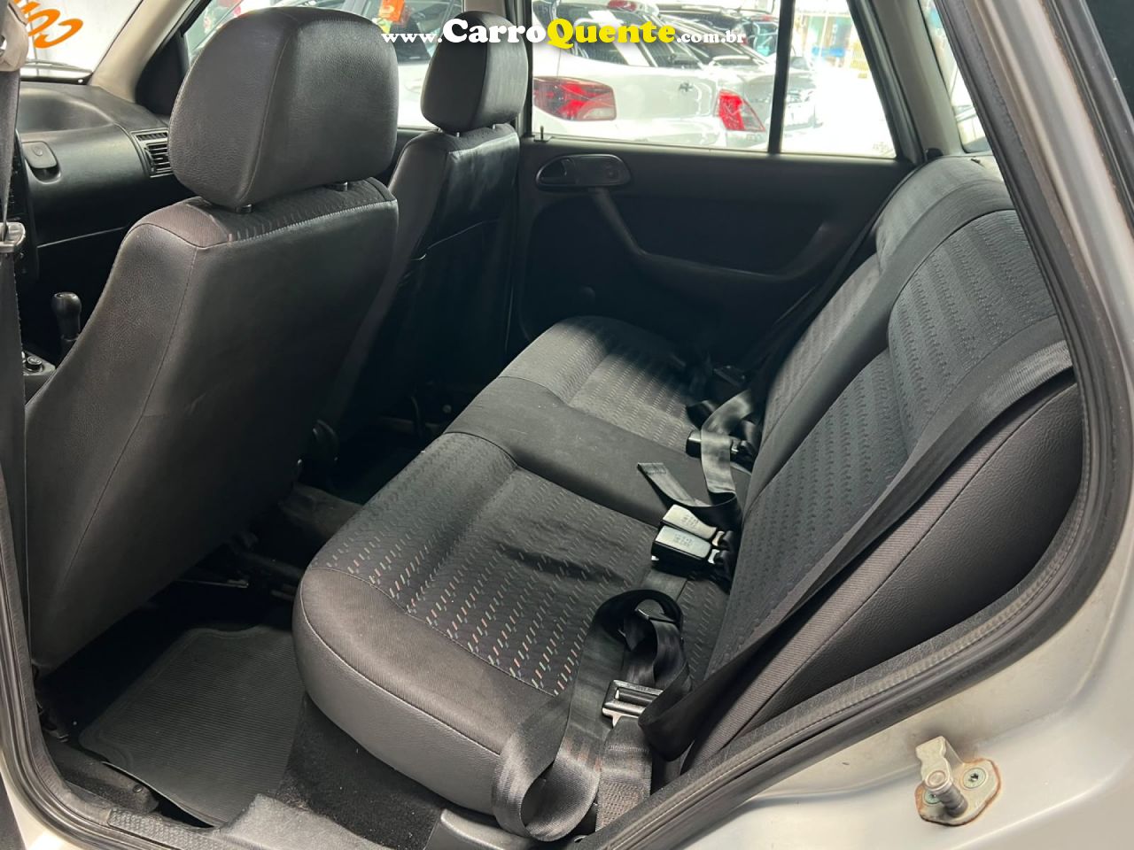VOLKSWAGEN   GOL 1.0   PRATA 2005 1.0 FLEX - Loja