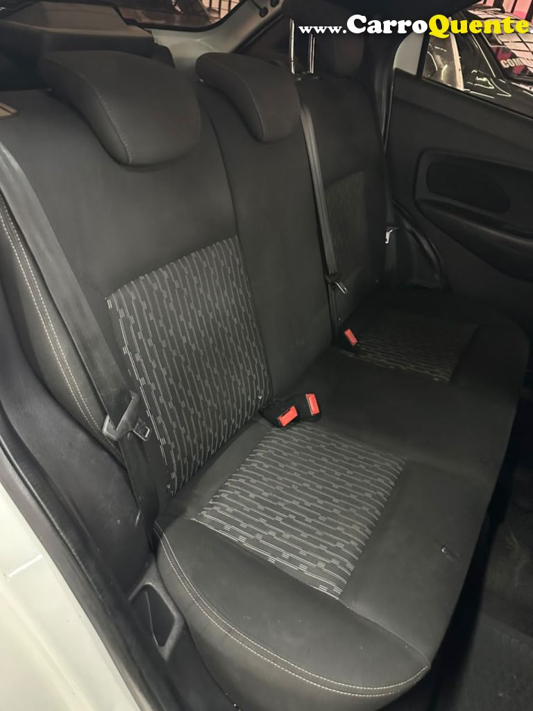 FORD   KA 1.5 SE 12V FLEX 5P MEC.   BRANCO 2019 1.5 FLEX - Loja