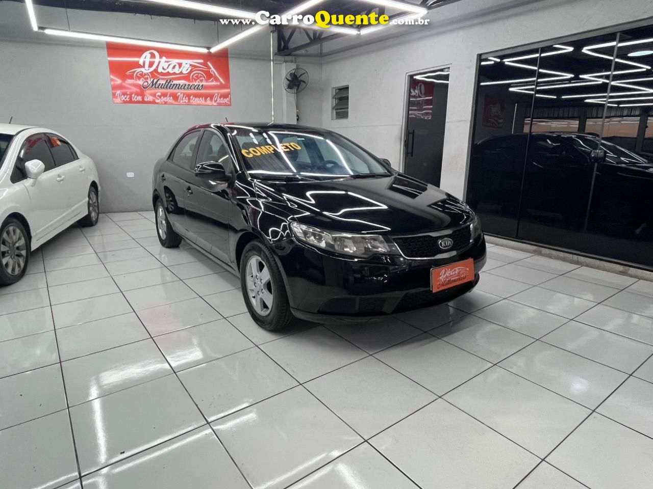 KIA   KIA CERATO EX3    PRETO 2011 1.6 GASOLINA - Loja