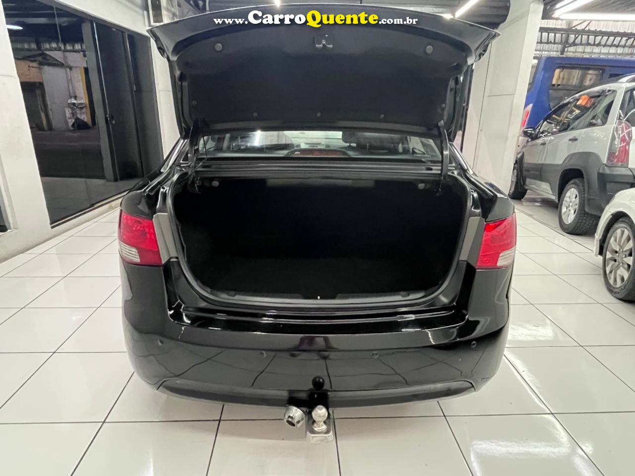KIA   KIA CERATO EX3    PRETO 2011 1.6 GASOLINA - Loja