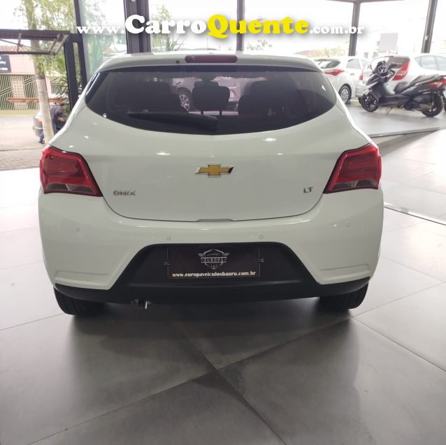 Chevrolet ONIX 1.0 MPFI LT 8V FLEX 4P MANUAL - Loja
