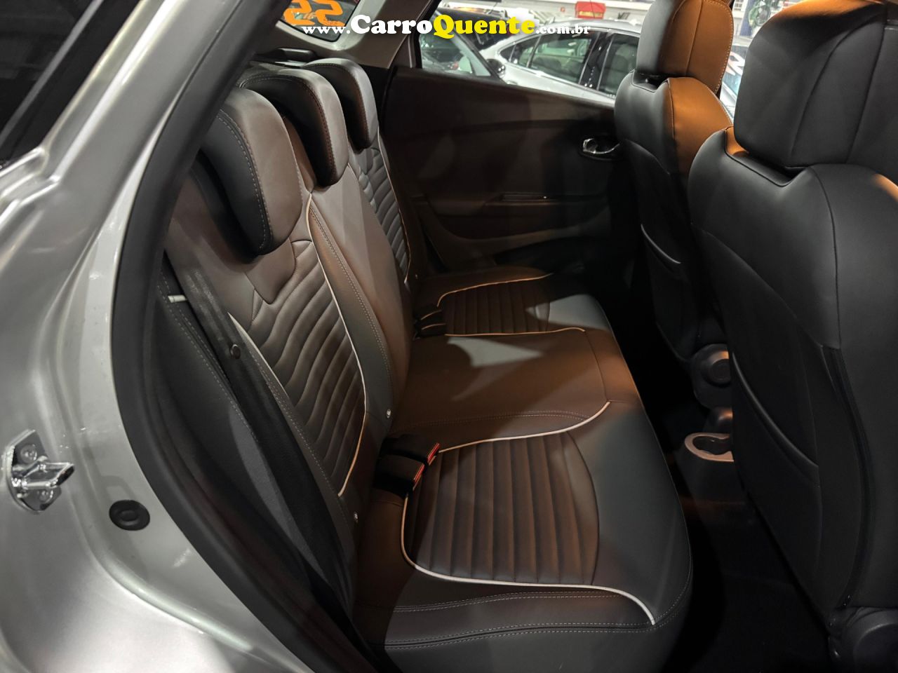 RENAULT CAPTUR 1.6 16V SCE INTENSE 2019 - Loja