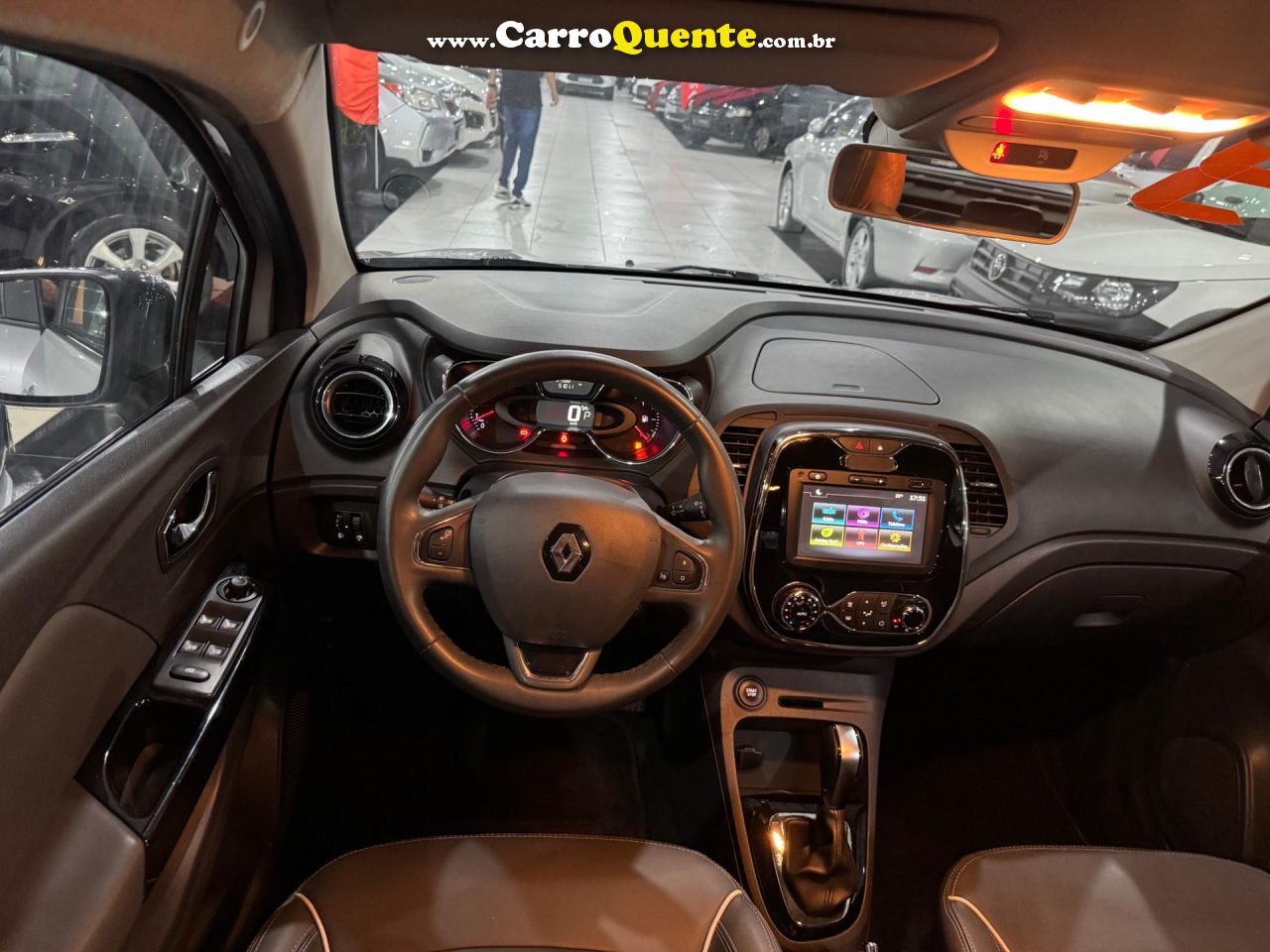 RENAULT CAPTUR 1.6 16V SCE INTENSE 2019 - Loja