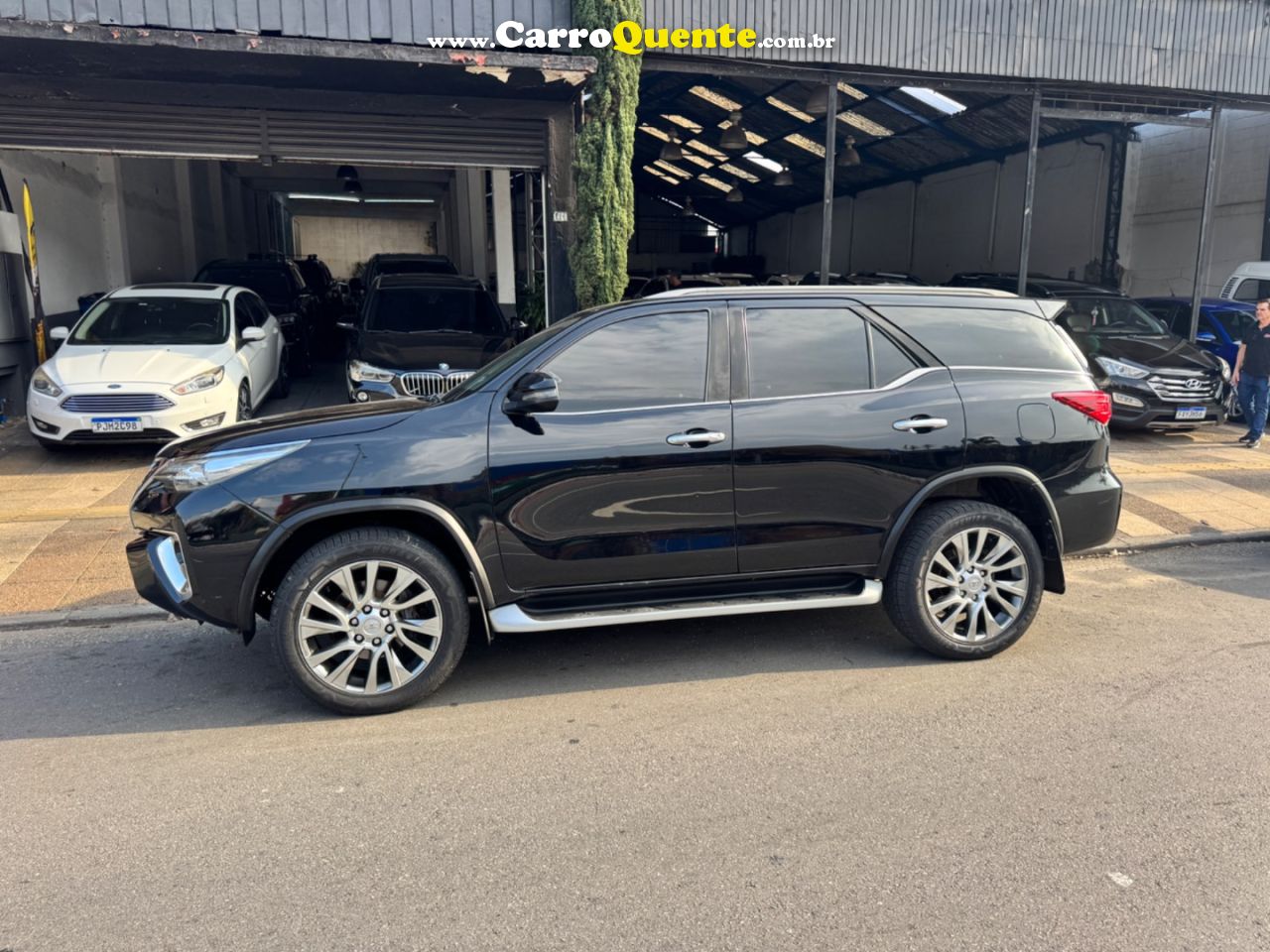 TOYOTA HILUX 2.8 SRX 4X4 CD 16V 2020 - Loja