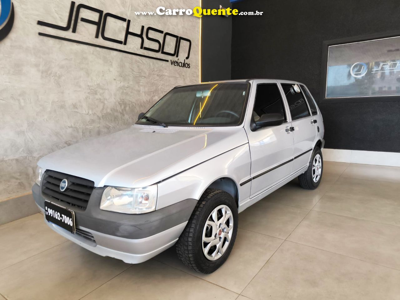 FIAT UNO 1.0 MPI MILLE FIRE ECONOMY 8V 2011/2012 - Loja
