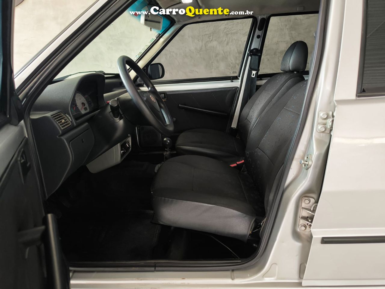 FIAT UNO 1.0 MPI MILLE FIRE ECONOMY 8V 2011/2012 - Loja