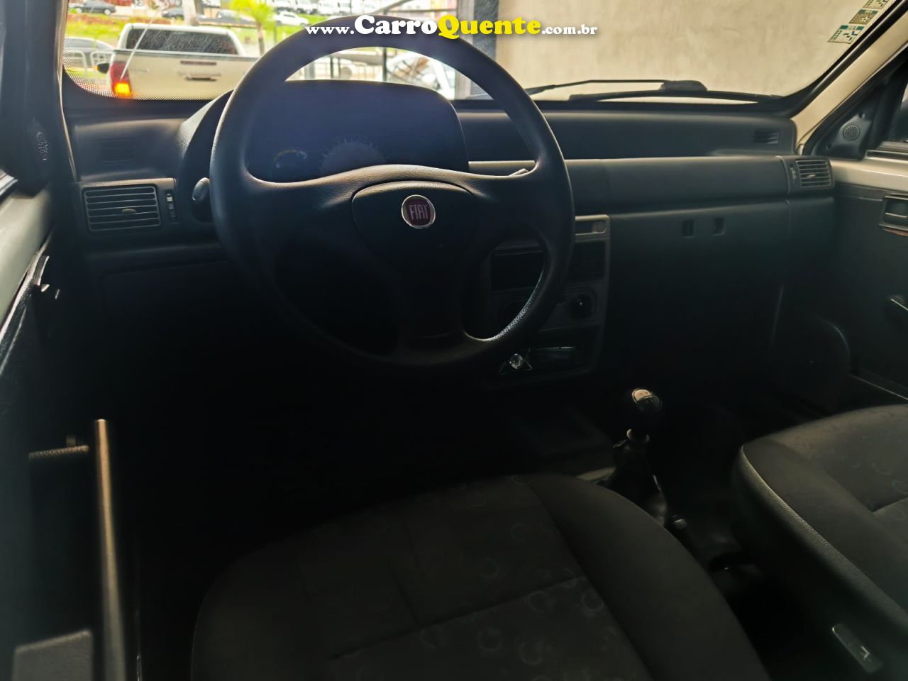 FIAT UNO 1.0 MPI MILLE FIRE ECONOMY 8V 2011/2012 - Loja