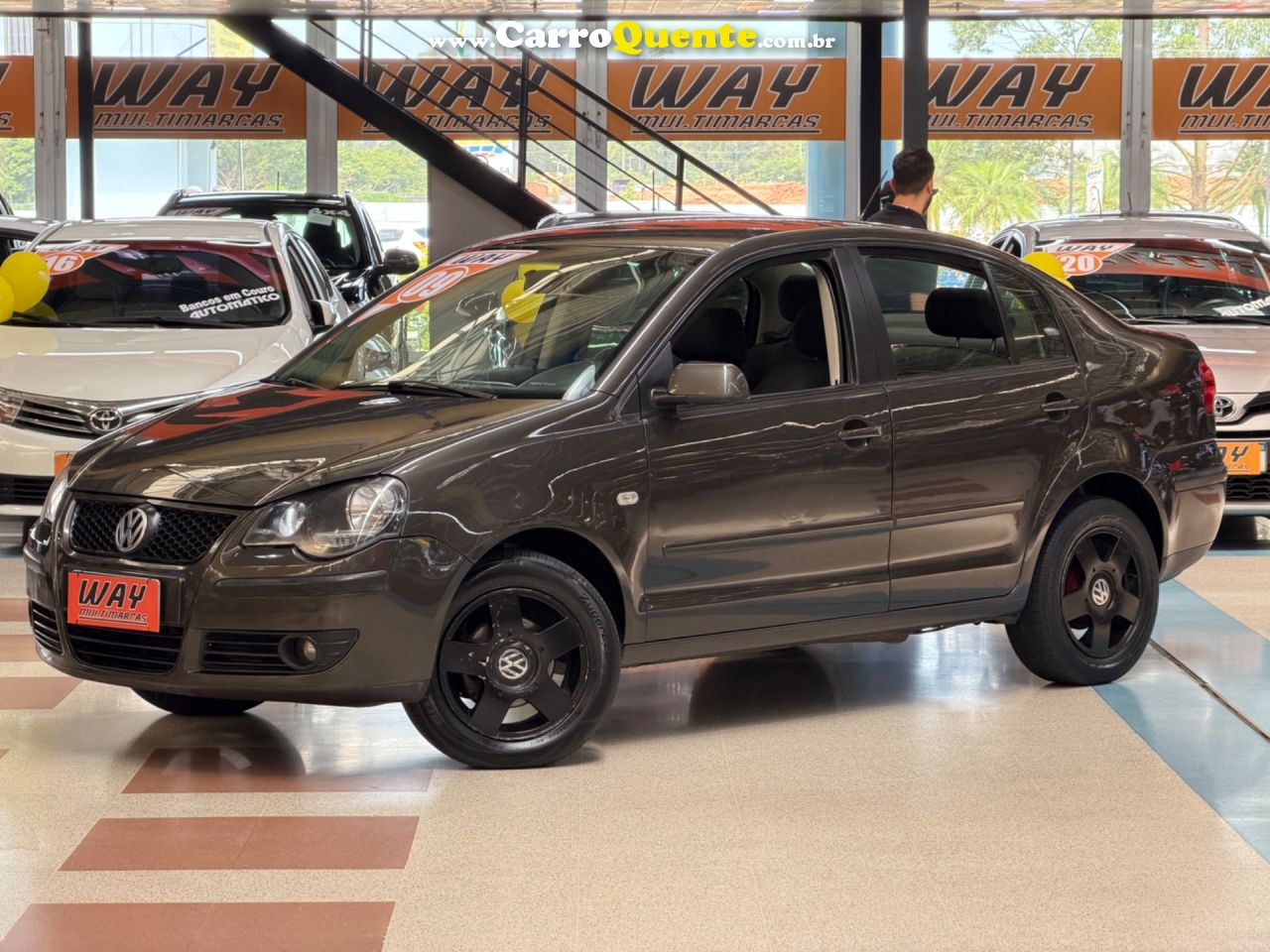 VOLKSWAGEN POLO SEDAN 1.6 MI 8V 2009 - Loja