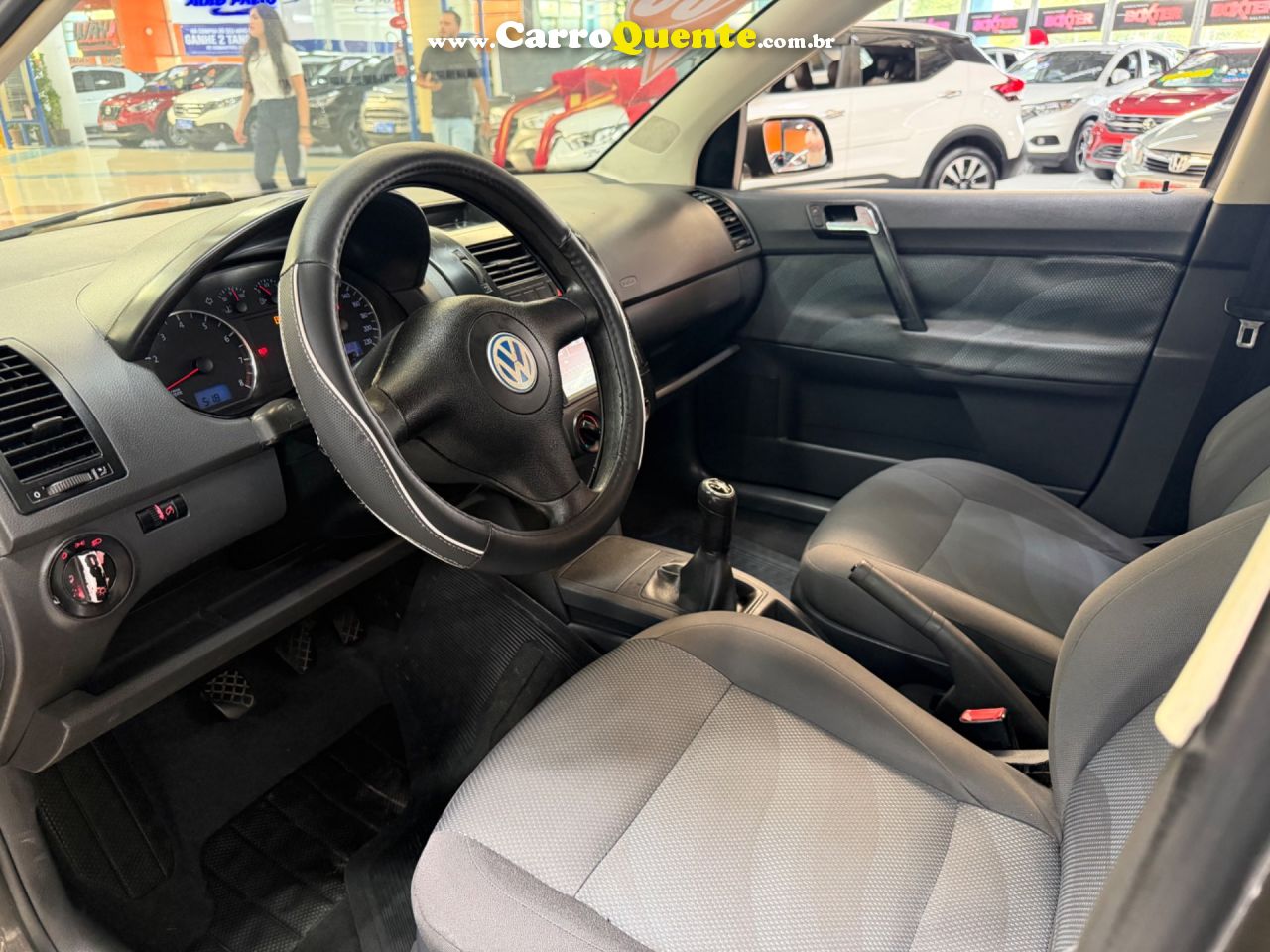 VOLKSWAGEN POLO SEDAN 1.6 MI 8V 2009 - Loja