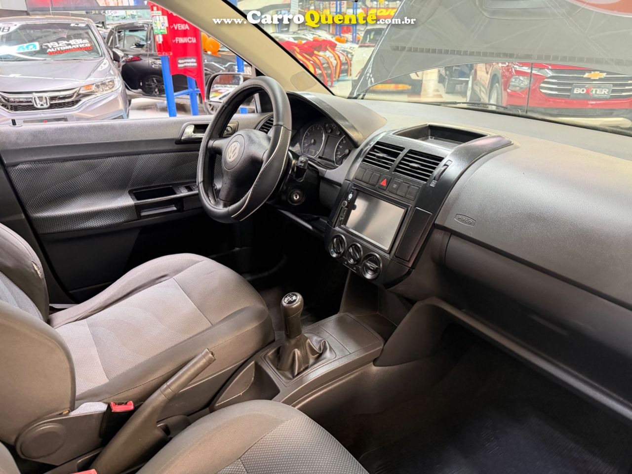 VOLKSWAGEN POLO SEDAN 1.6 MI 8V 2009 - Loja