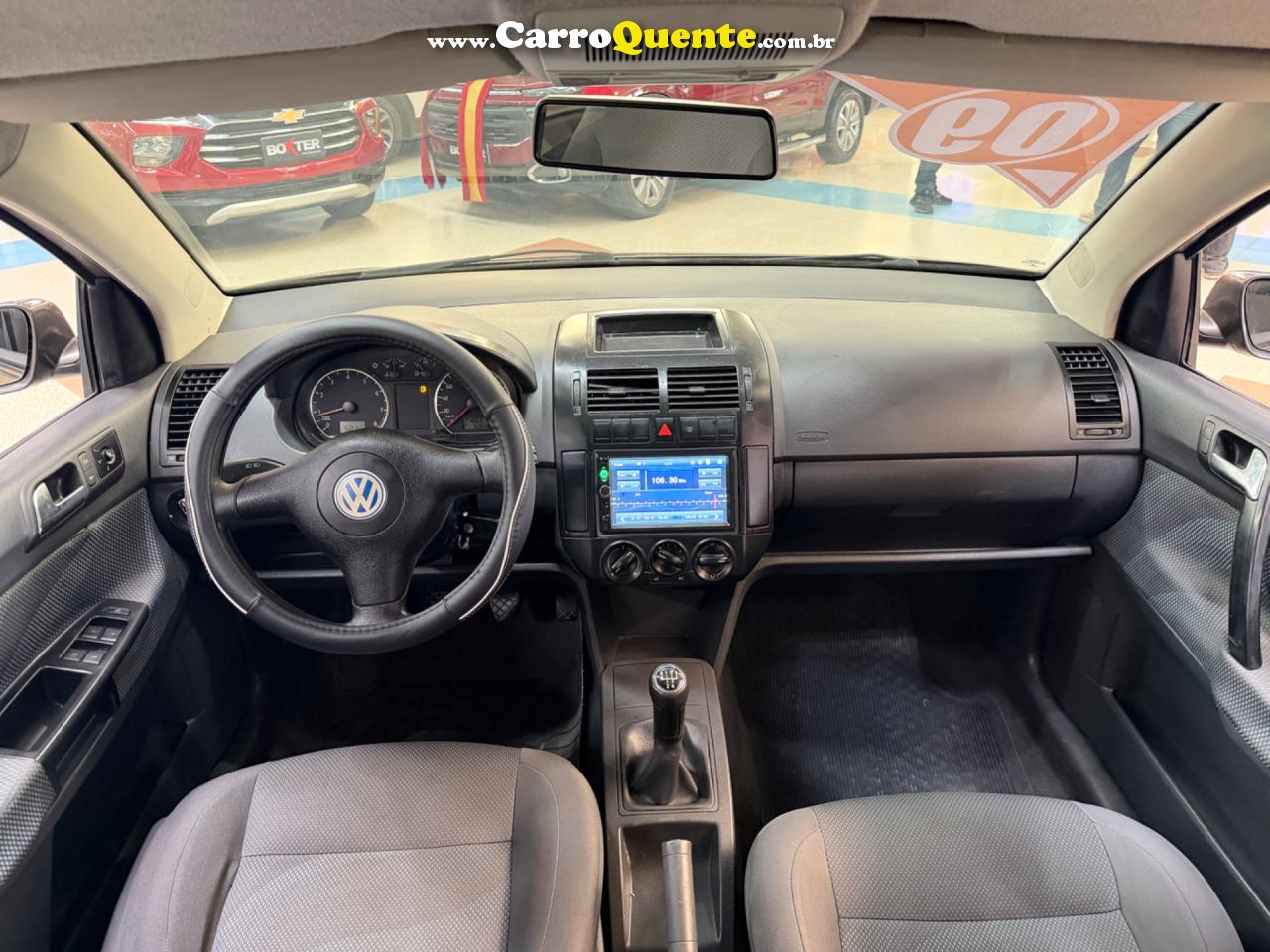 VOLKSWAGEN POLO SEDAN 1.6 MI 8V 2009 - Loja