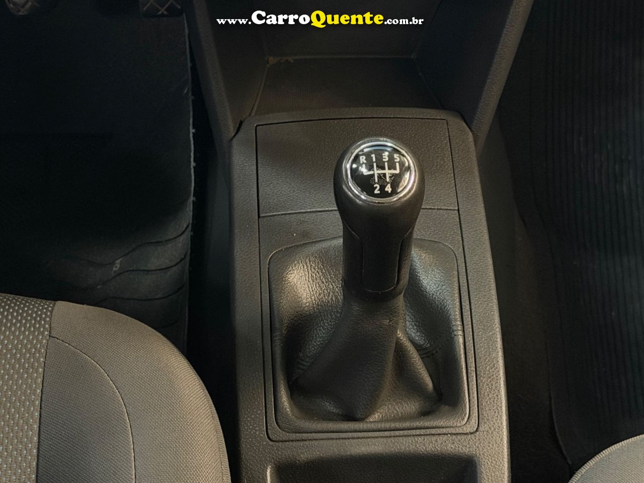 VOLKSWAGEN POLO SEDAN 1.6 MI 8V 2009 - Loja