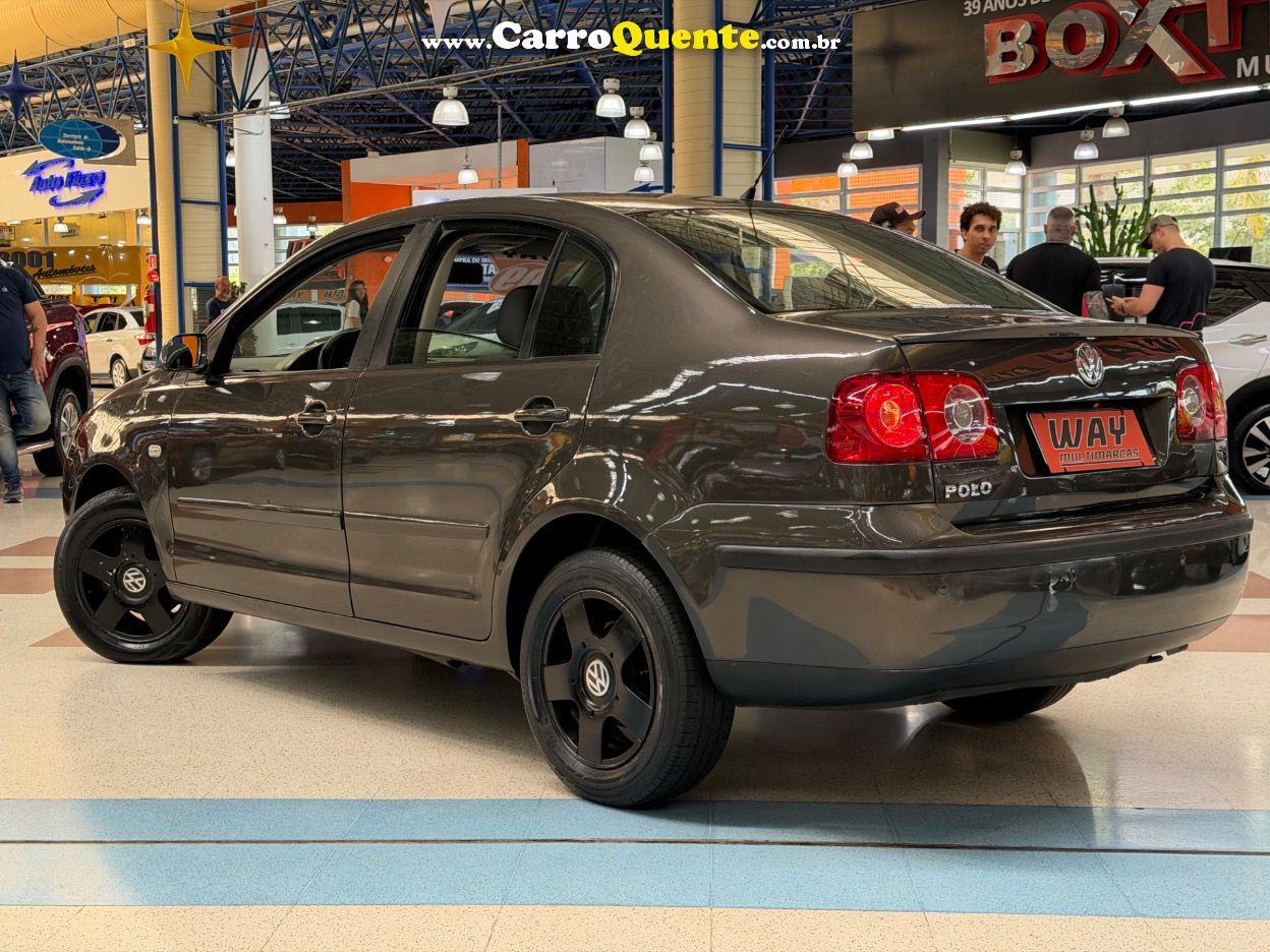 VOLKSWAGEN POLO SEDAN 1.6 MI 8V 2009 - Loja
