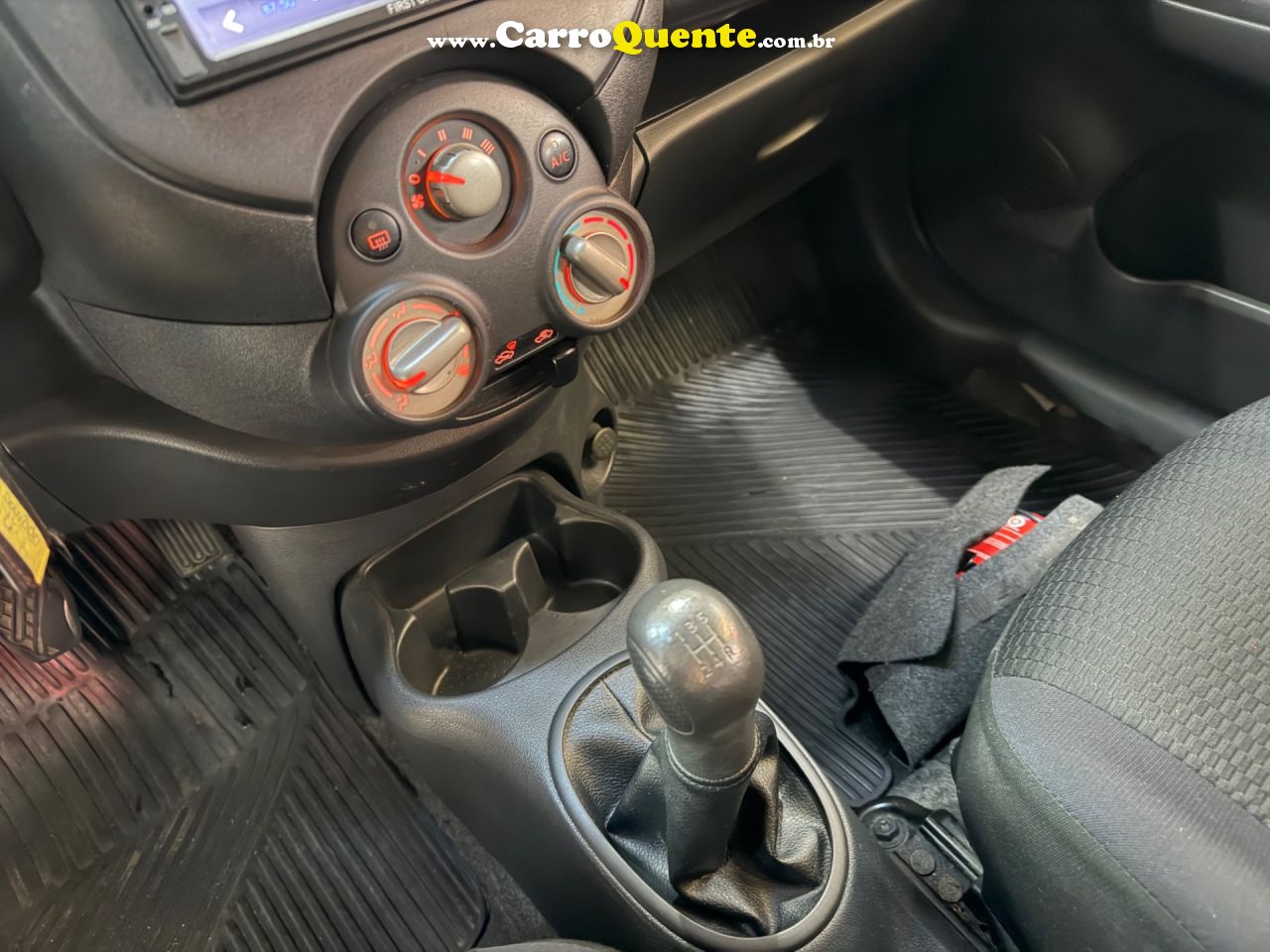 NISSAN MARCH 1.0 S 16V 2012 - Loja