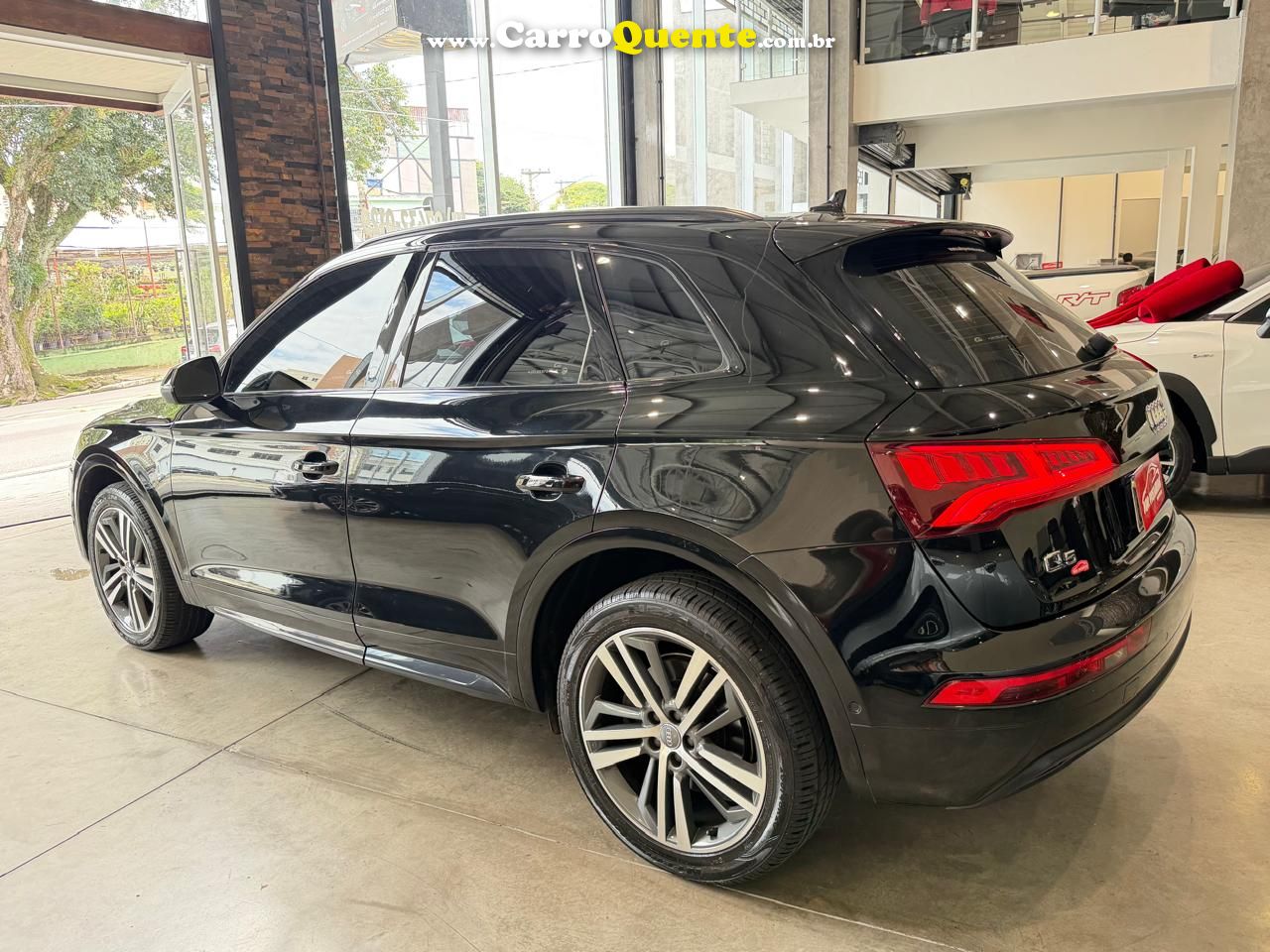 AUDI Q5 2.0 TFSI AMBITION 2018 - Loja