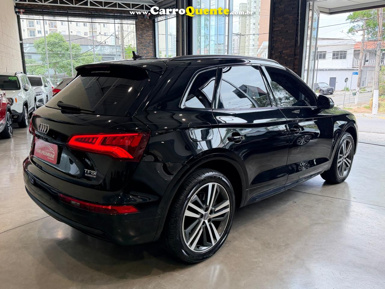 AUDI Q5 2.0 TFSI AMBITION 2018 - Loja