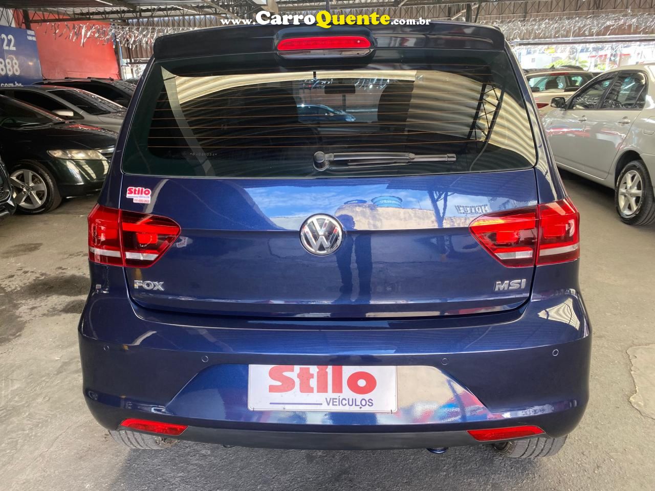 VOLKSWAGEN   FOX ROCK IN RIO 1.6 MI TOTAL FLEX 8V 5P   AZUL 2016 1.6 FLEX - Loja