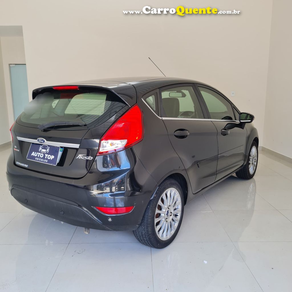 FORD   FIESTA TIT.TIT.PLUS 1.6 16V FLEX AUT.   PRETO 2015 1.6 FLEX - Loja