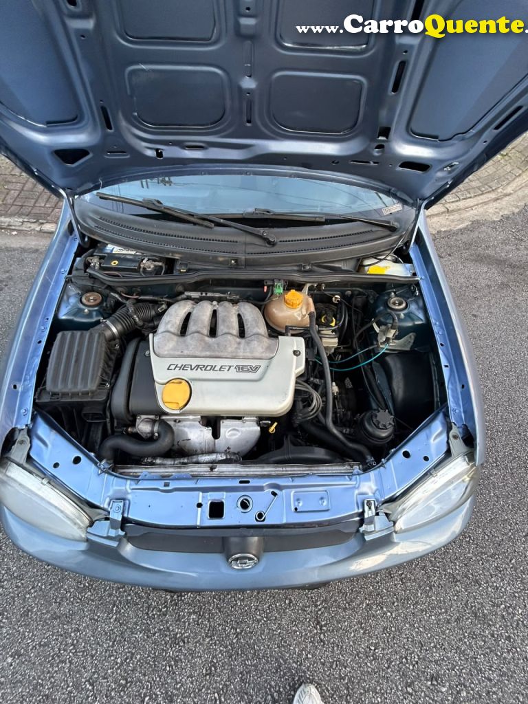 CHEVROLET   CORSA SED.WIND 1.0MILLENIUMCLASSIC VHC   AZUL 2002 1.0 GASOLINA - Loja