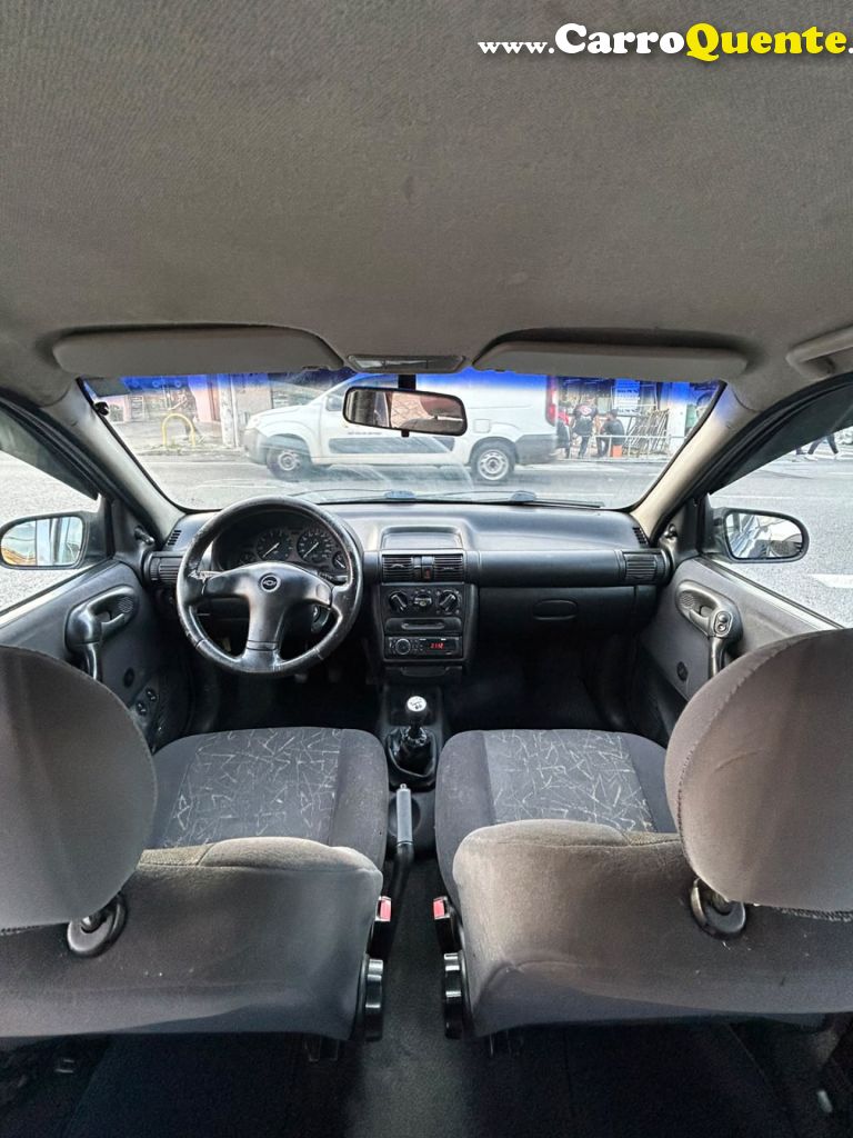CHEVROLET   CORSA SED.WIND 1.0MILLENIUMCLASSIC VHC   AZUL 2002 1.0 GASOLINA - Loja