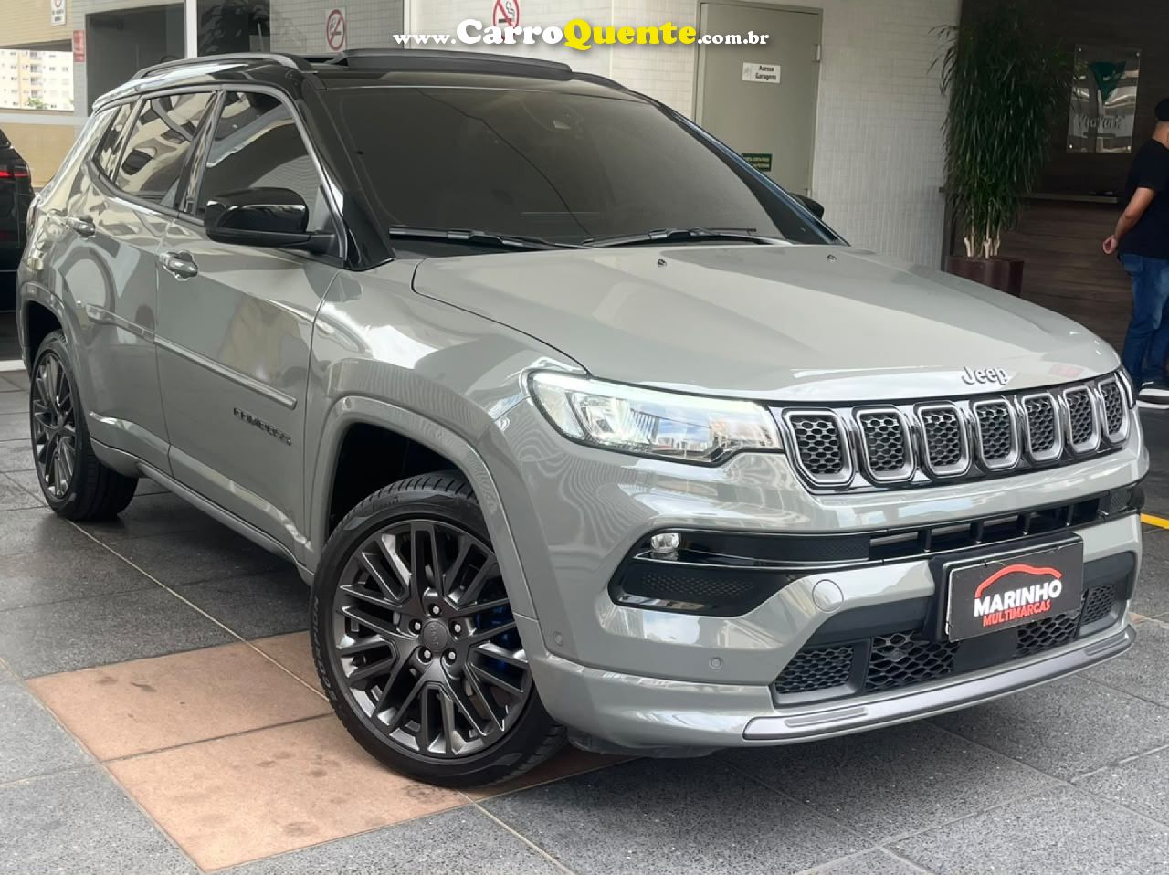 JEEP   COMPASS SERIE S UNICO DONO BAIXA KM GARANTIA DE FABRICA   CINZA 2024 1.3 FLEX - Loja