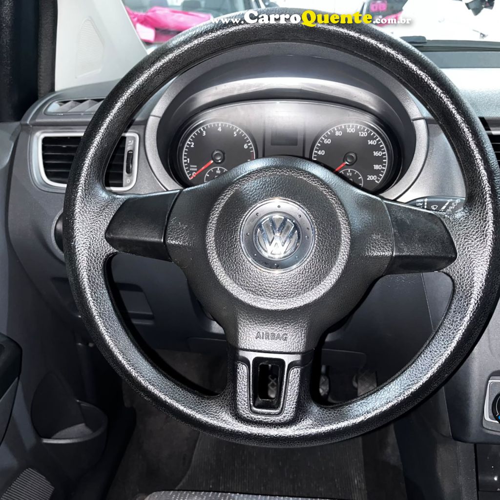 VOLKSWAGEN   FOX 1.0 MI TOTAL FLEX 8V 5P   PRETO 2014 1.0 FLEX - Loja