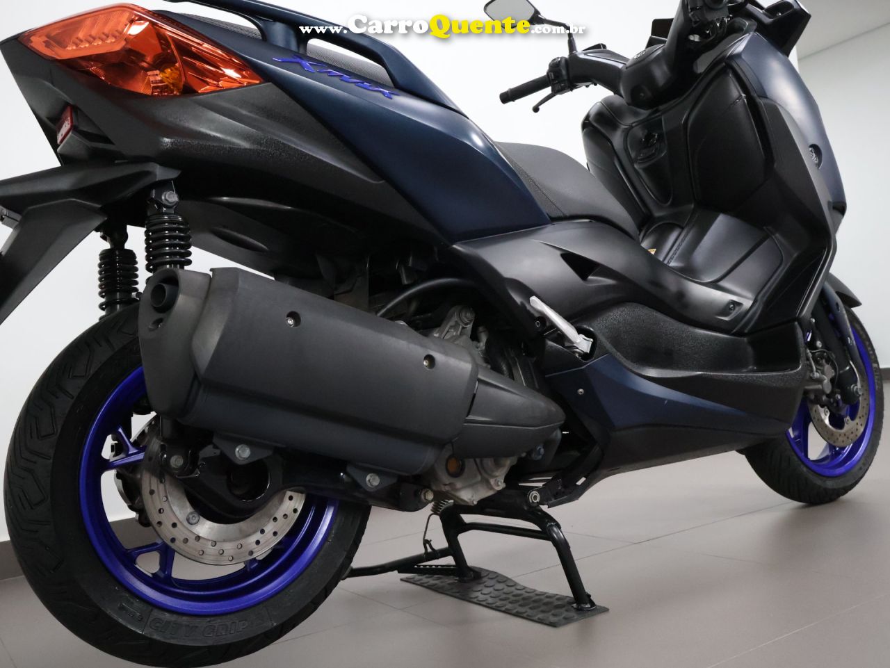 YAMAHA XMAX 250 ABS 2024 - Loja