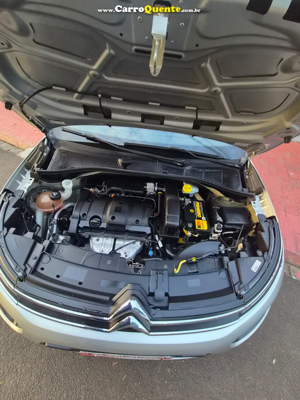 CITROEN C4 CACTUS 1.6 VTI 120 FEEL PACK E 2020 - Loja