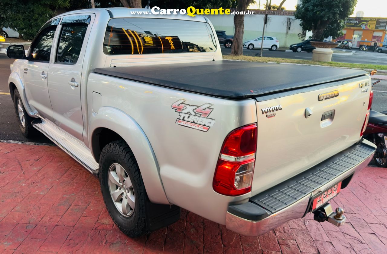 TOYOTA HILUX 2.7 SRV 4X4 CD 16V 2014 - Loja