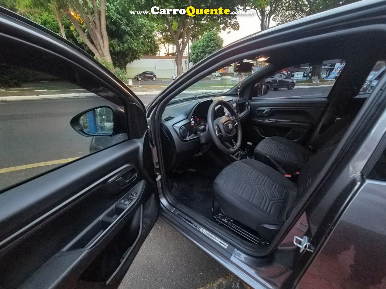 FIAT STRADA 1.3 FIREFLY FREEDOM CS 2024 - Loja