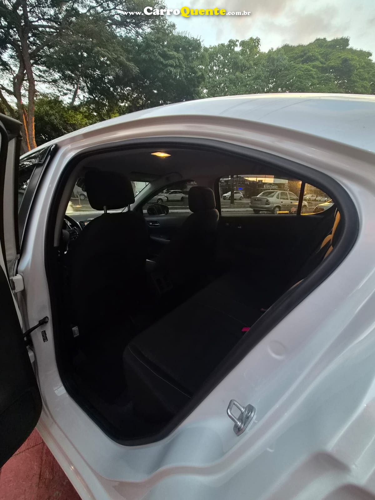 HONDA CITY 1.5 I-VTEC HATCH EX 2026 - Loja