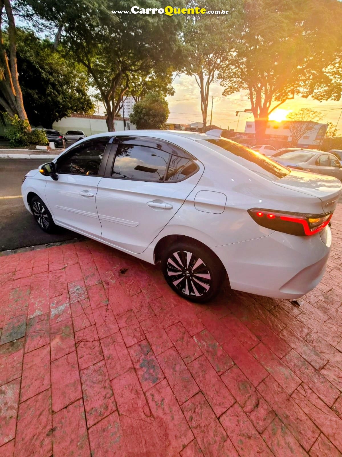 HONDA CITY 1.5 I-VTEC HATCH EX 2026 - Loja
