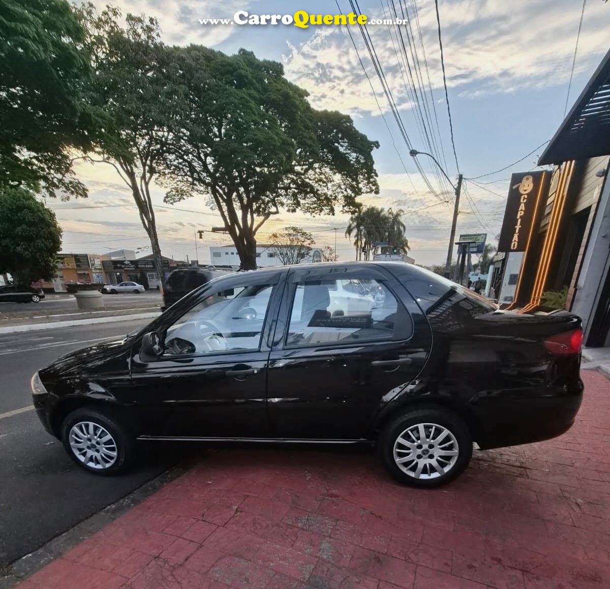 FIAT SIENA 1.0 MPI EL 8V 2012 - Loja